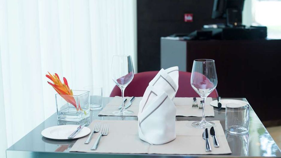 Doubletree by Hilton Pointe-Noire Restaurant