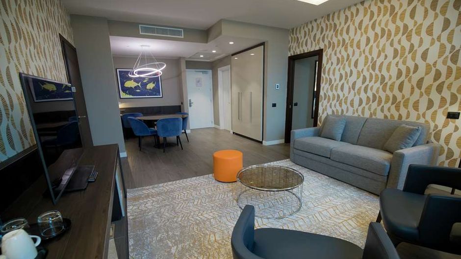 Doubletree by Hilton Pointe-Noire Room