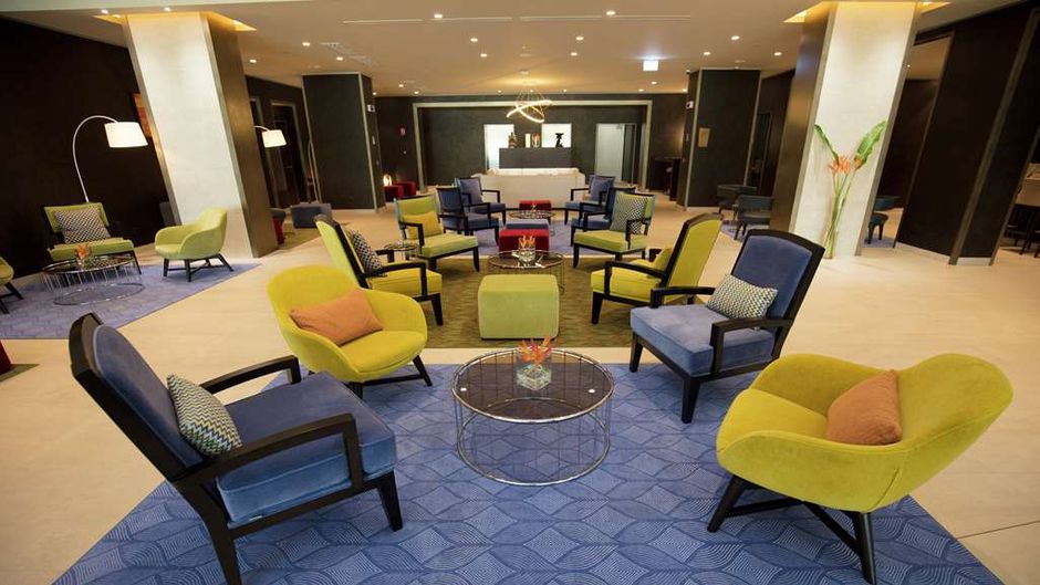 Doubletree by Hilton Pointe-Noire Lobby