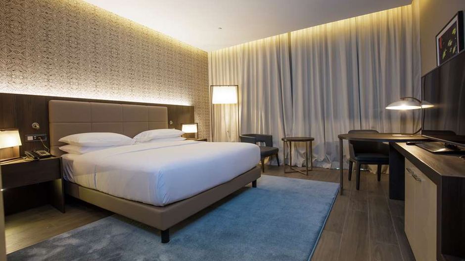 Doubletree by Hilton Pointe-Noire Room