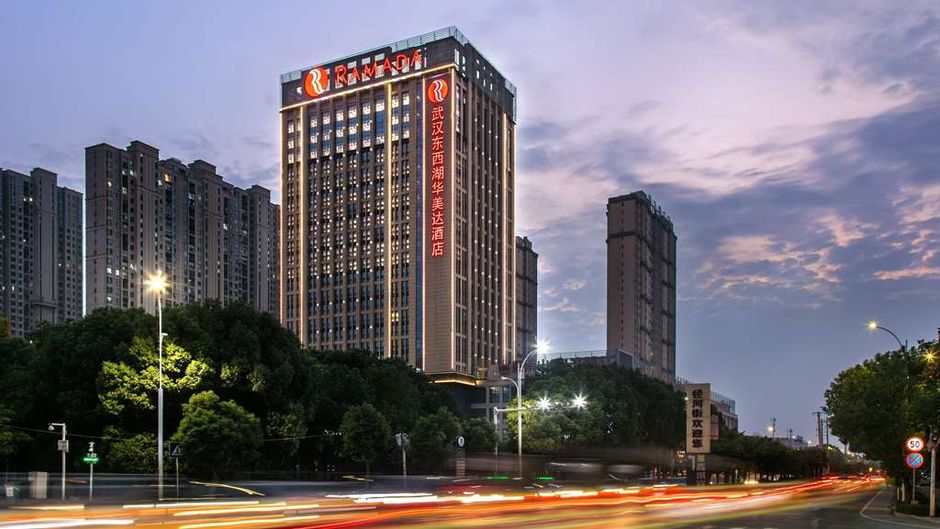 Ramada by Wyndham Wuhan Dongxihu Exterior