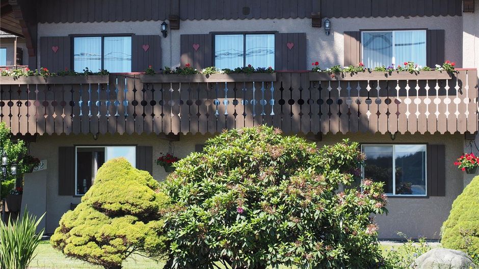 Ramada by Wyndham Campbell River Exterior