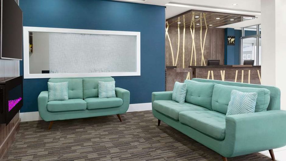 Days Inn by Wyndham Saint John Lobby