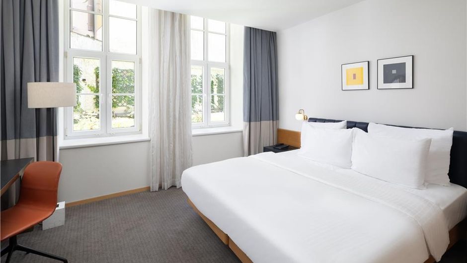 K+K Hotel Fenix Room