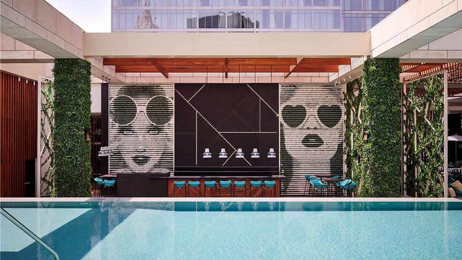 Waldorf Astoria DIFC Pool