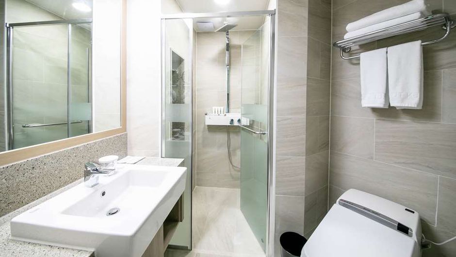 Golden Tulip Essential Namgang Room