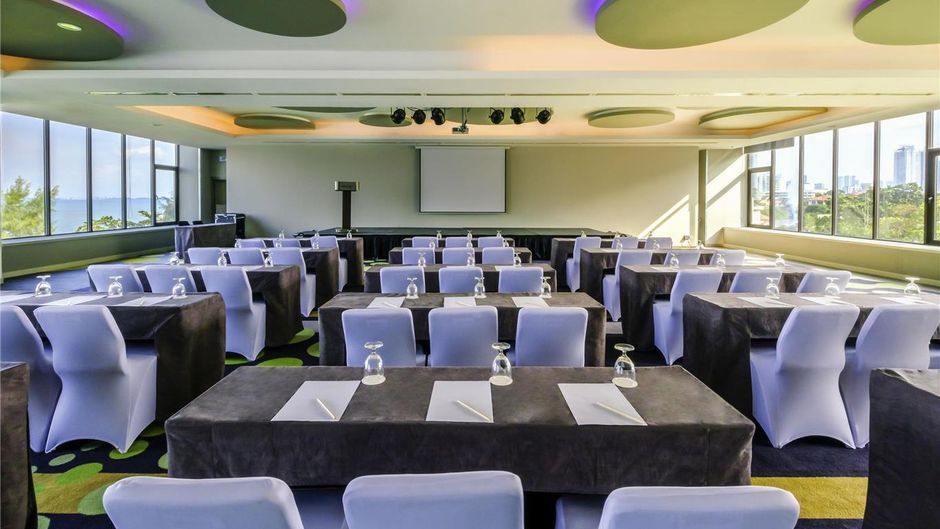 Mercure Penang Beach Meeting
