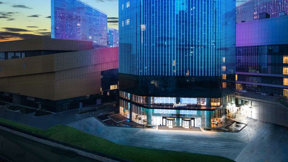 Radisson Ningbo Beilun Exterior