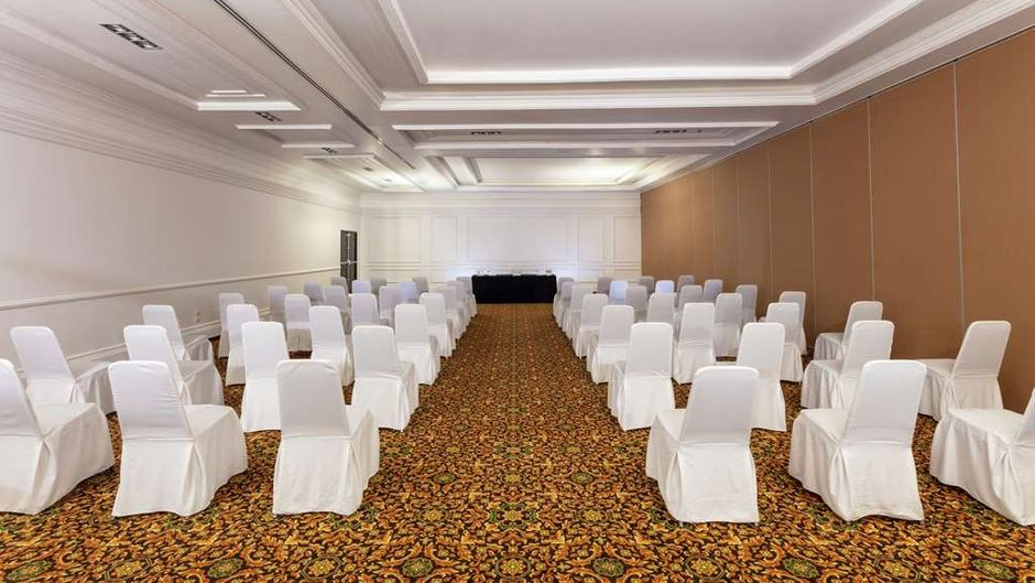 DoubleTree by Hilton Toluca Meeting