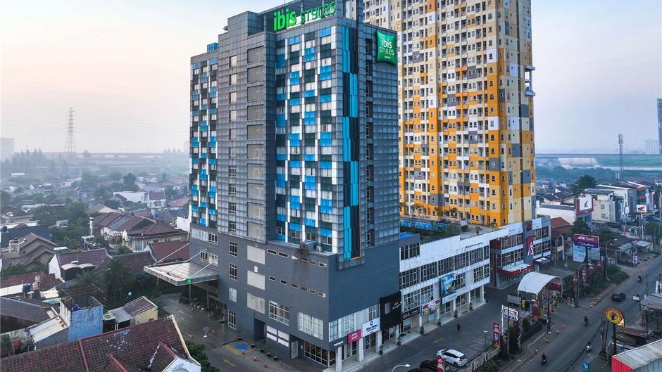 Ibis Styles Bekasi Jatibening Exterior