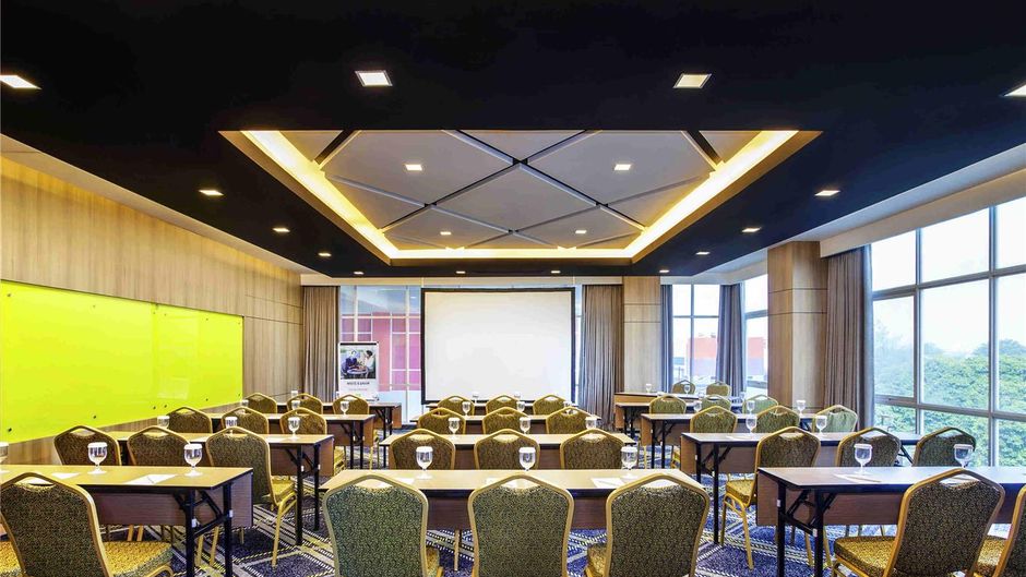 Ibis Styles Bekasi Jatibening Meeting