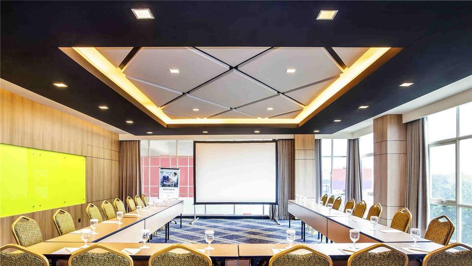 Ibis Styles Bekasi Jatibening Meeting