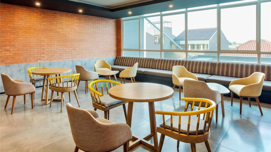 Ibis Styles Bekasi Jatibening Restaurant