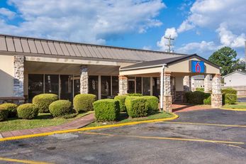 Motel 6 Warner Robins