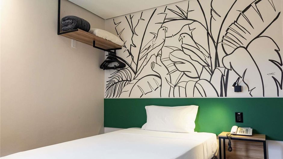 Ibis Styles Belem Nazare Hotel Room