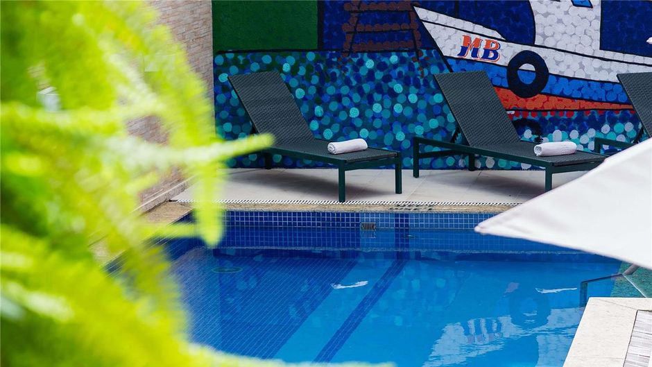 Ibis Styles Belem Nazare Hotel Pool