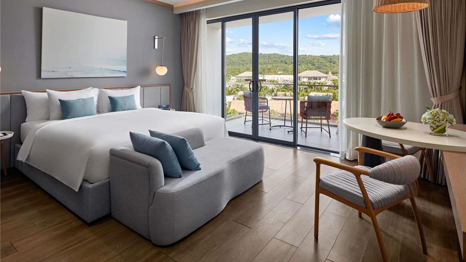 Premier Residences Phu Quoc Emerald Bay Room