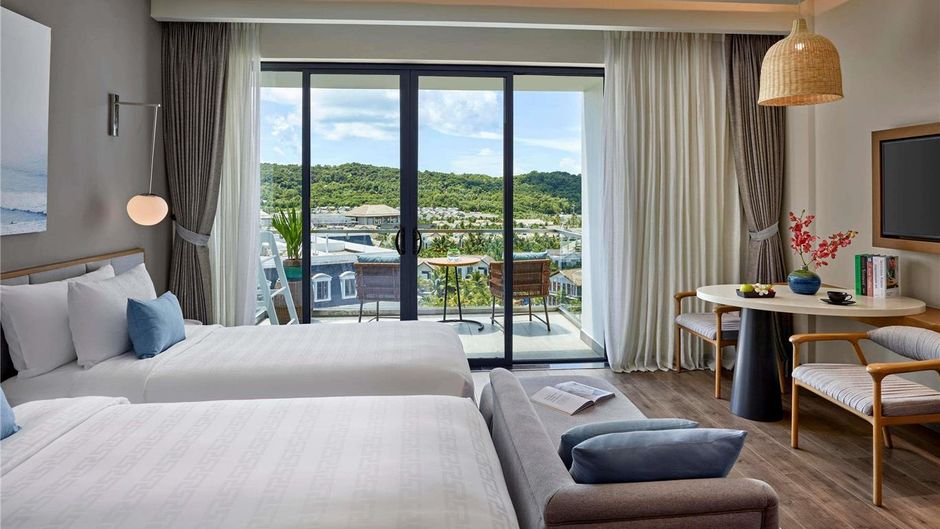 Premier Residences Phu Quoc Emerald Bay Room
