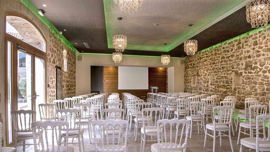 Chateau de Massillan Meeting