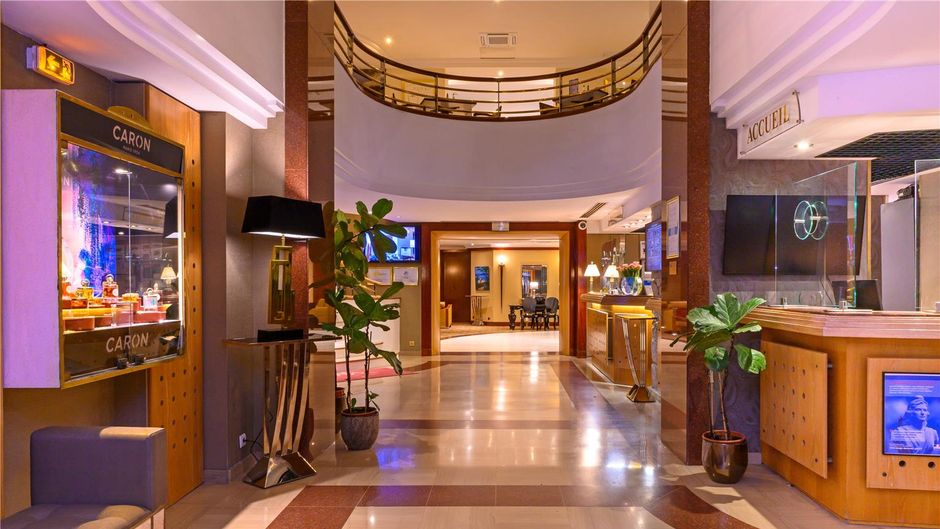 Hotel Aston La Scala Lobby