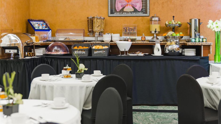 Le Patio Bastille Restaurant