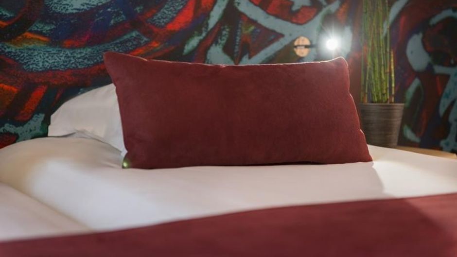 Le Bon Hotel Room