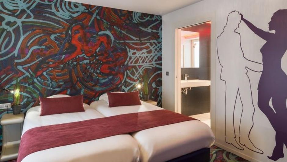 Le Bon Hotel Room
