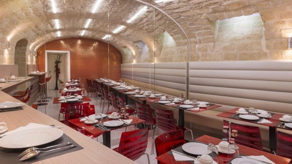Le Bon Hotel Restaurant