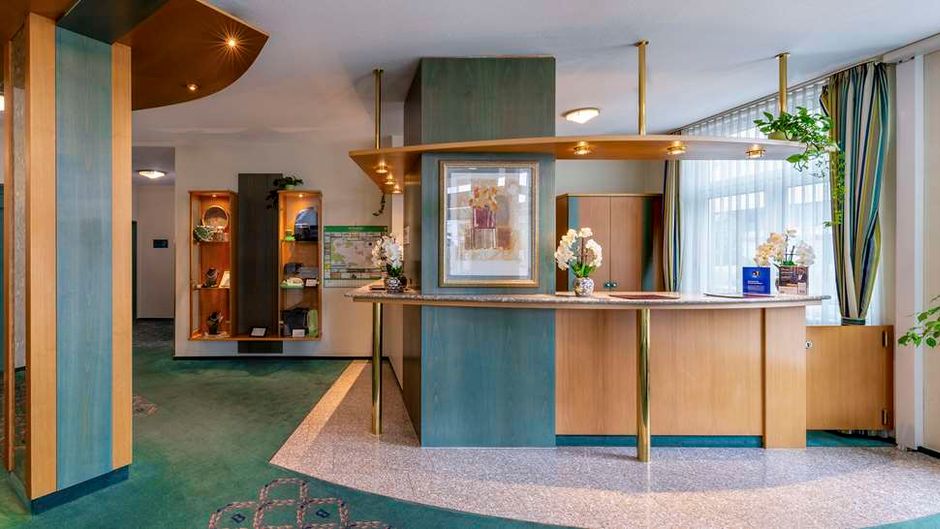 PLAZA Blankenburg Ditzingen, Sure Hotel Lobby