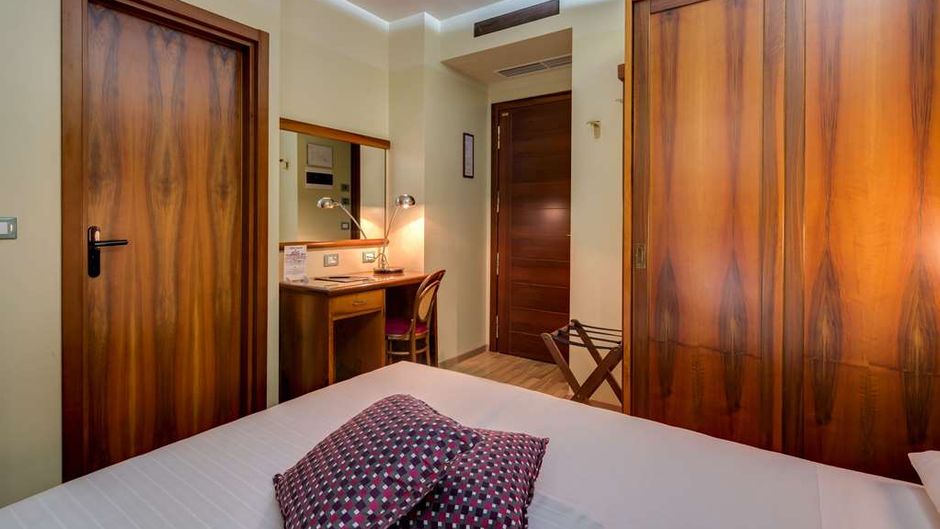 La Villa,Sure Hotel Coll by Best Western Suite