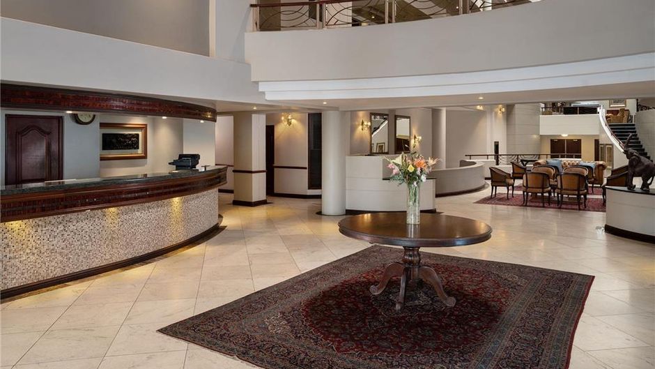 Premier Hotel Regent Lobby