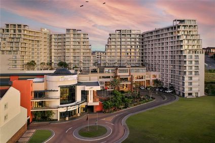 Premier Hotel EL ICC