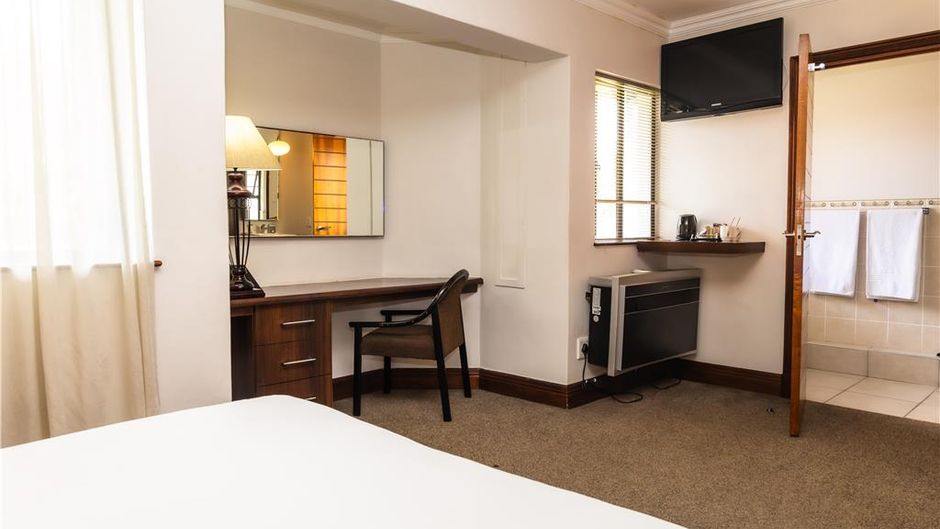 Premier Hotel Pinetown Room