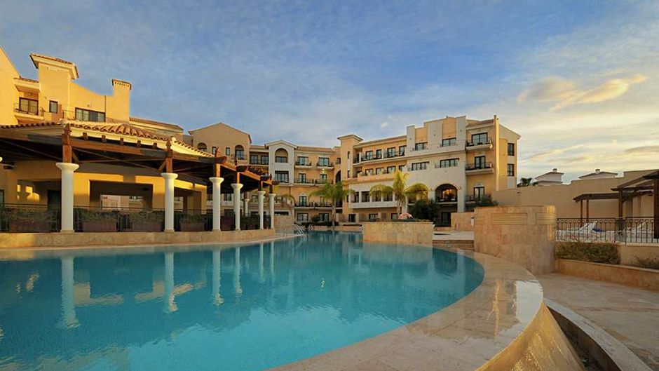 DoubleTree by Hilton La Torre Golf & Spa Pool