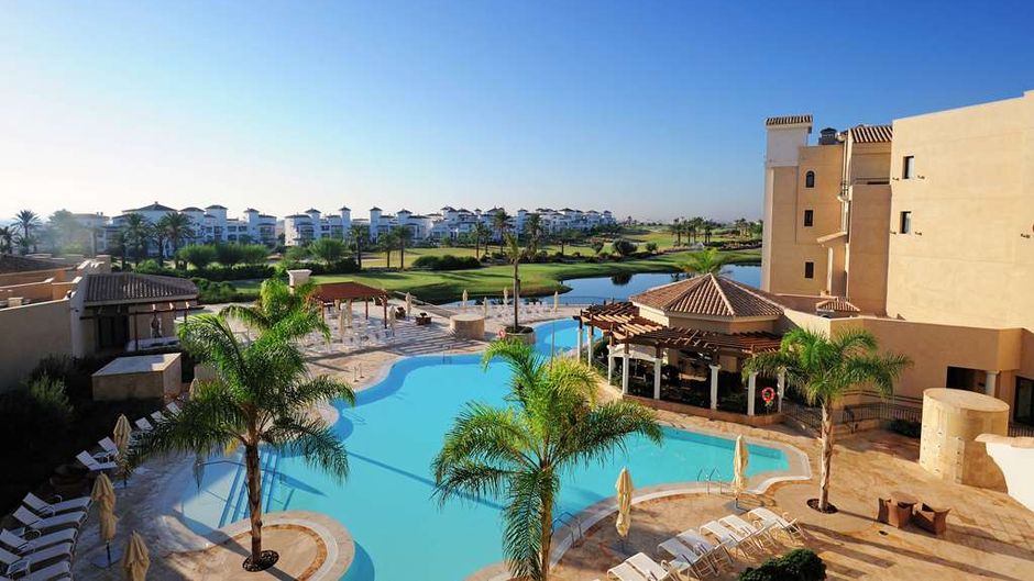 DoubleTree by Hilton La Torre Golf & Spa Pool