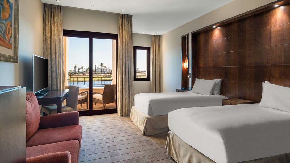 DoubleTree by Hilton La Torre Golf & Spa Room