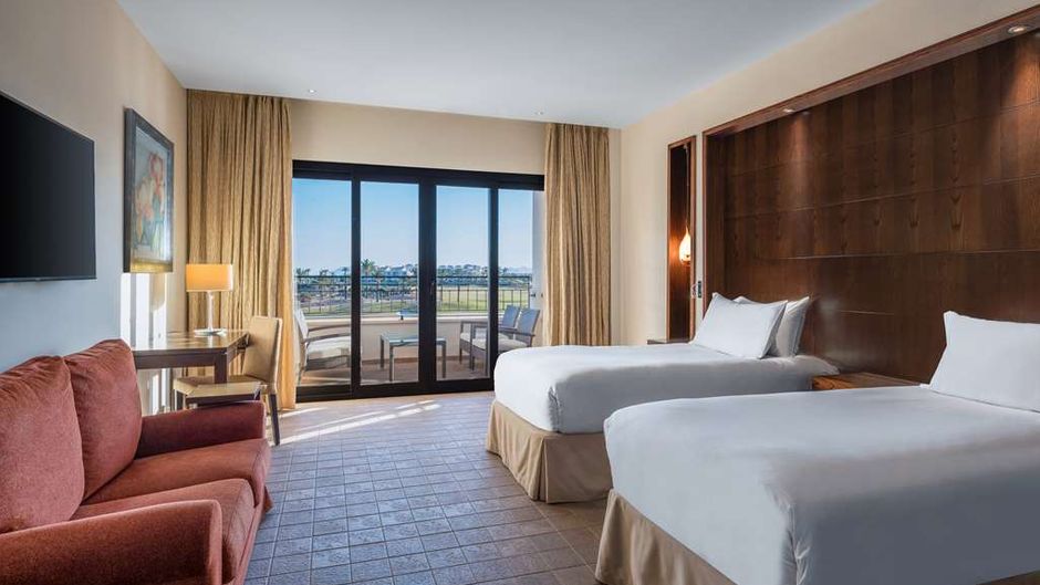 DoubleTree by Hilton La Torre Golf & Spa Room