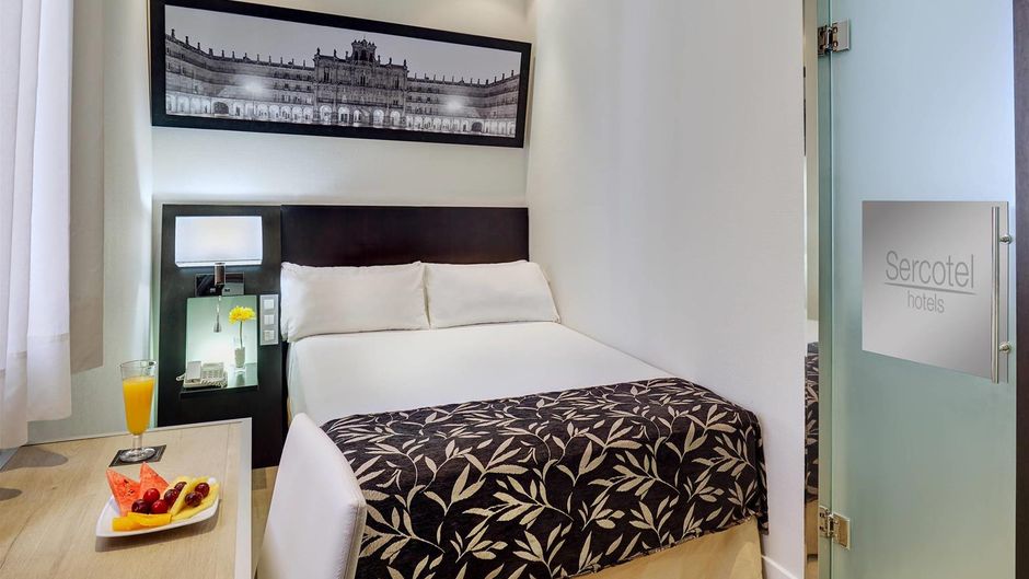 Sercotel Las Torres Hotel Room