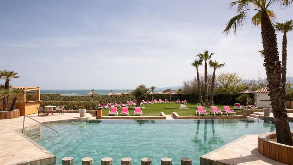 Grand Hotel Les Flamants Roses Pool