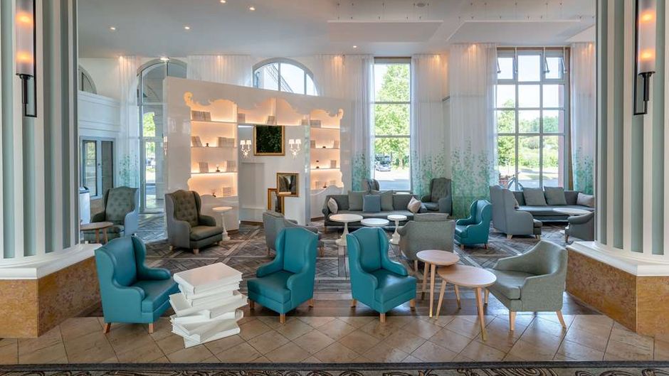 Dream Castle Paris Lobby