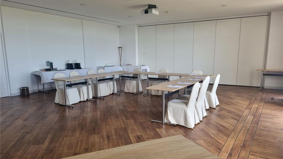 Pavillon Henri IV Hotel Meeting