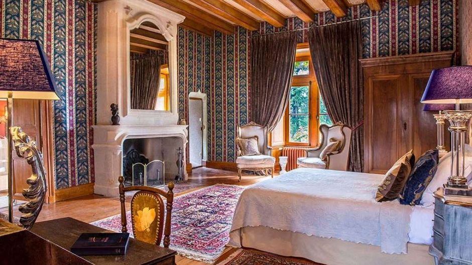 Chateau de l'Epinay Room