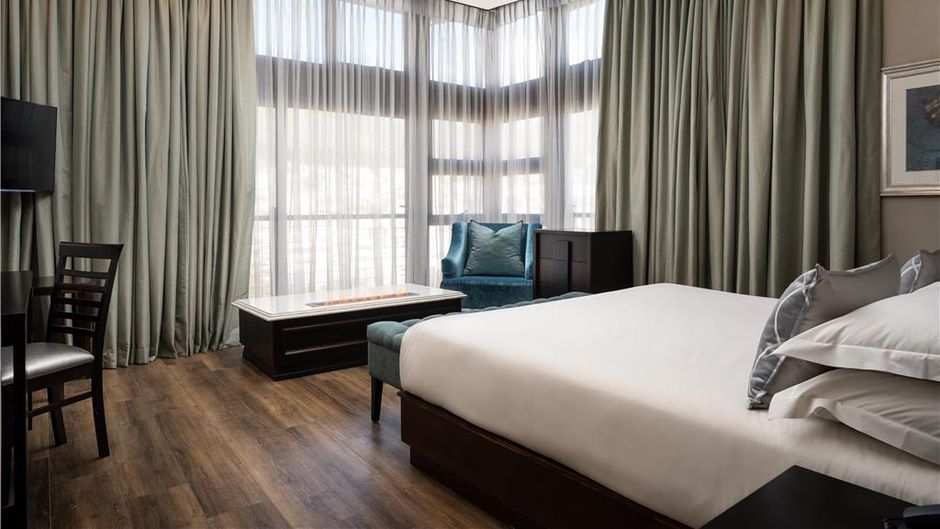 Premier Hotel Cape Manor Room