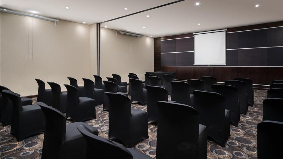 Premier Hotel O.R. Tambo Meeting