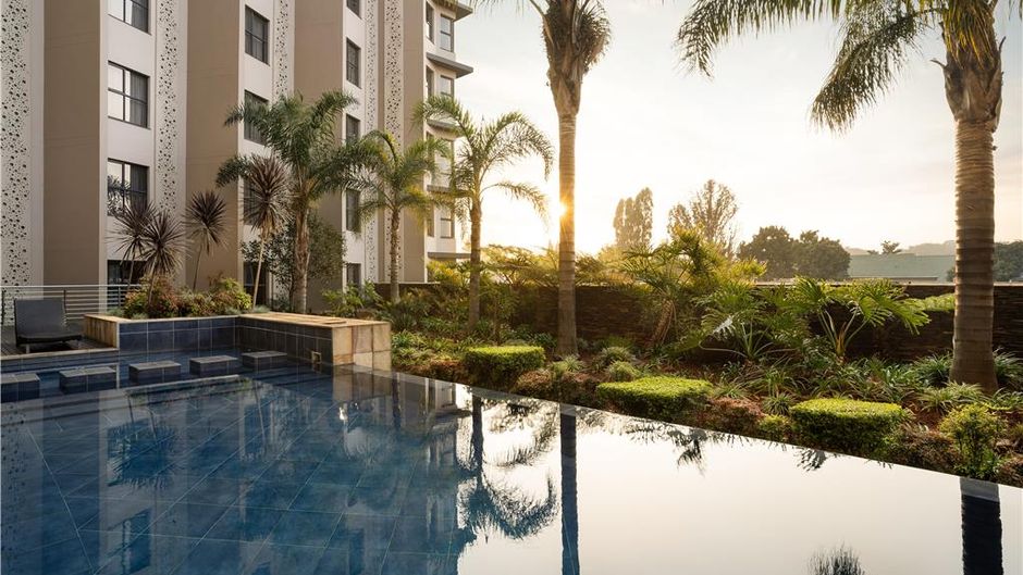 Premier Hotel O.R. Tambo Pool