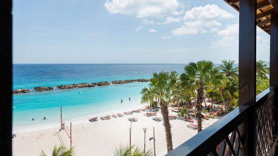Lions Dive & Beach Resort Suite