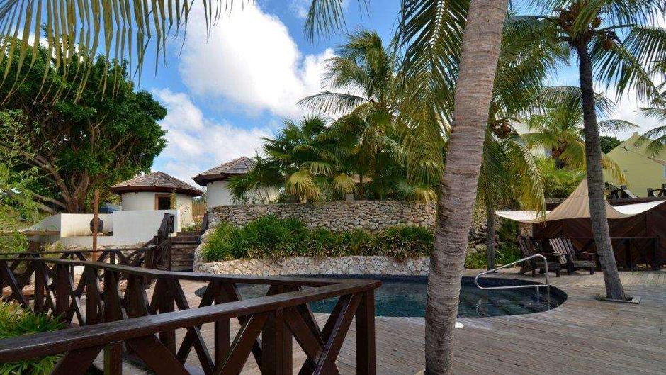 Lions Dive & Beach Resort Spa