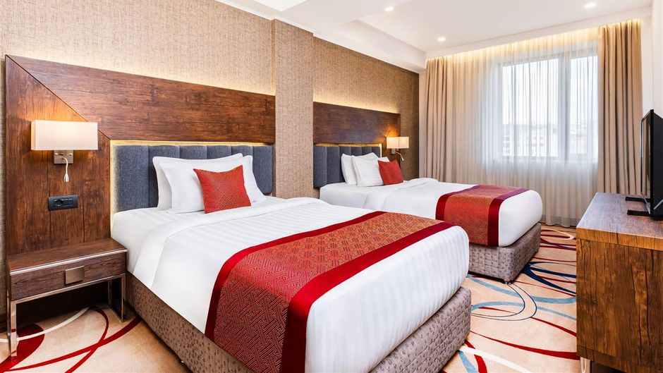 Ramada by Wyndham Hotel/Suites, Yerevan Suite