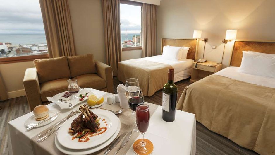 Hotel Cabo de Hornos Room