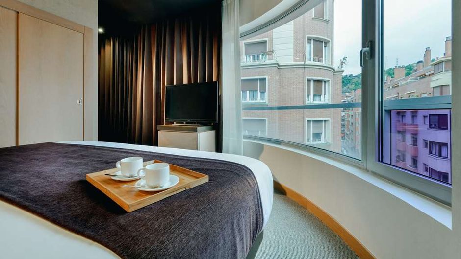 Hesperia Bilbao Suite